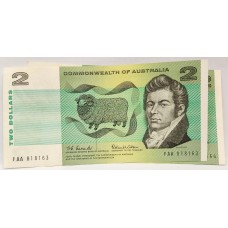 AUSTRALIA 1966 . TWO 2 DOLLARS BANKNOTES . COOMBS/WILSON . CONSEC PAIR . FIRST PREFIX FAA
